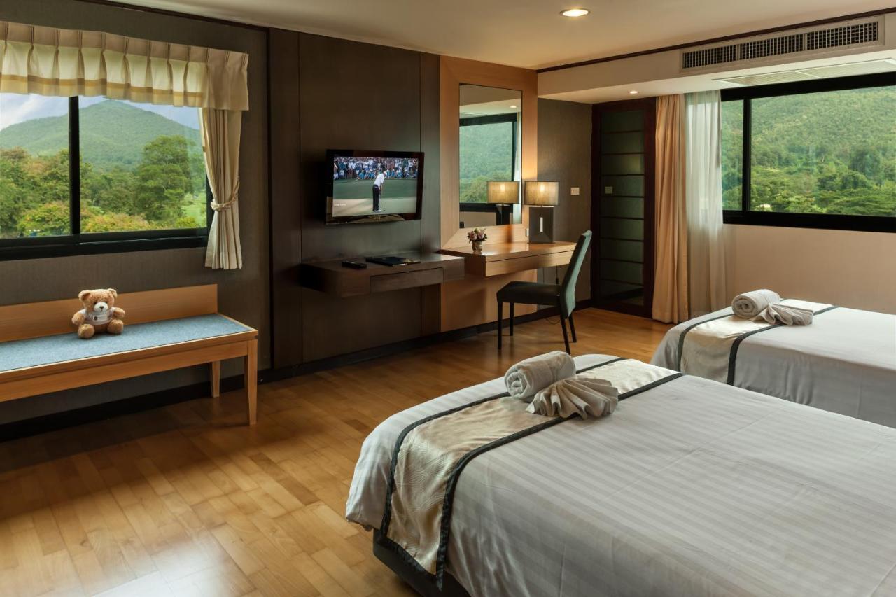 Alpine Golf Resort Chiang Mai Banhuajszajnua Kültér fotó