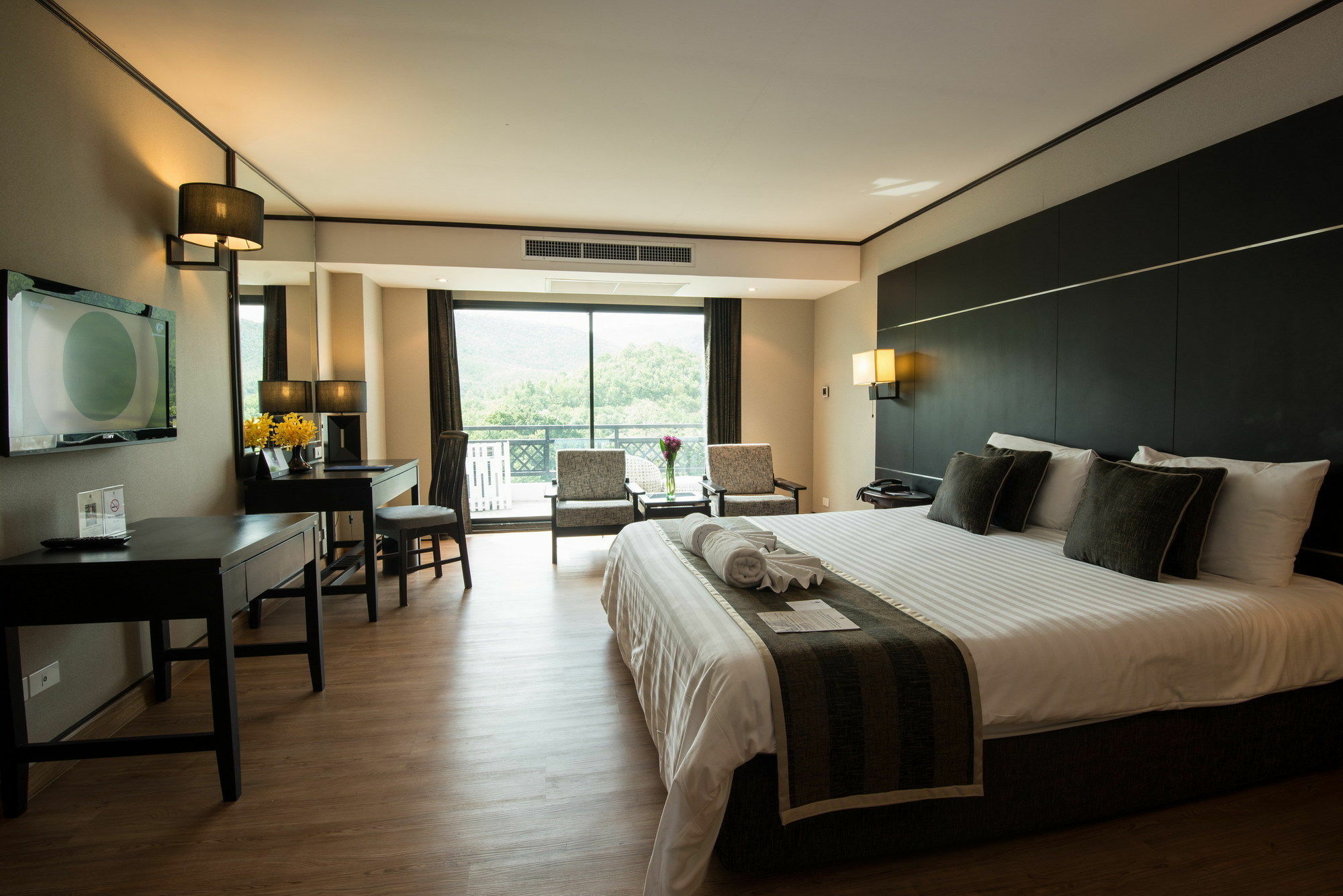 Alpine Golf Resort Chiang Mai Banhuajszajnua Kültér fotó