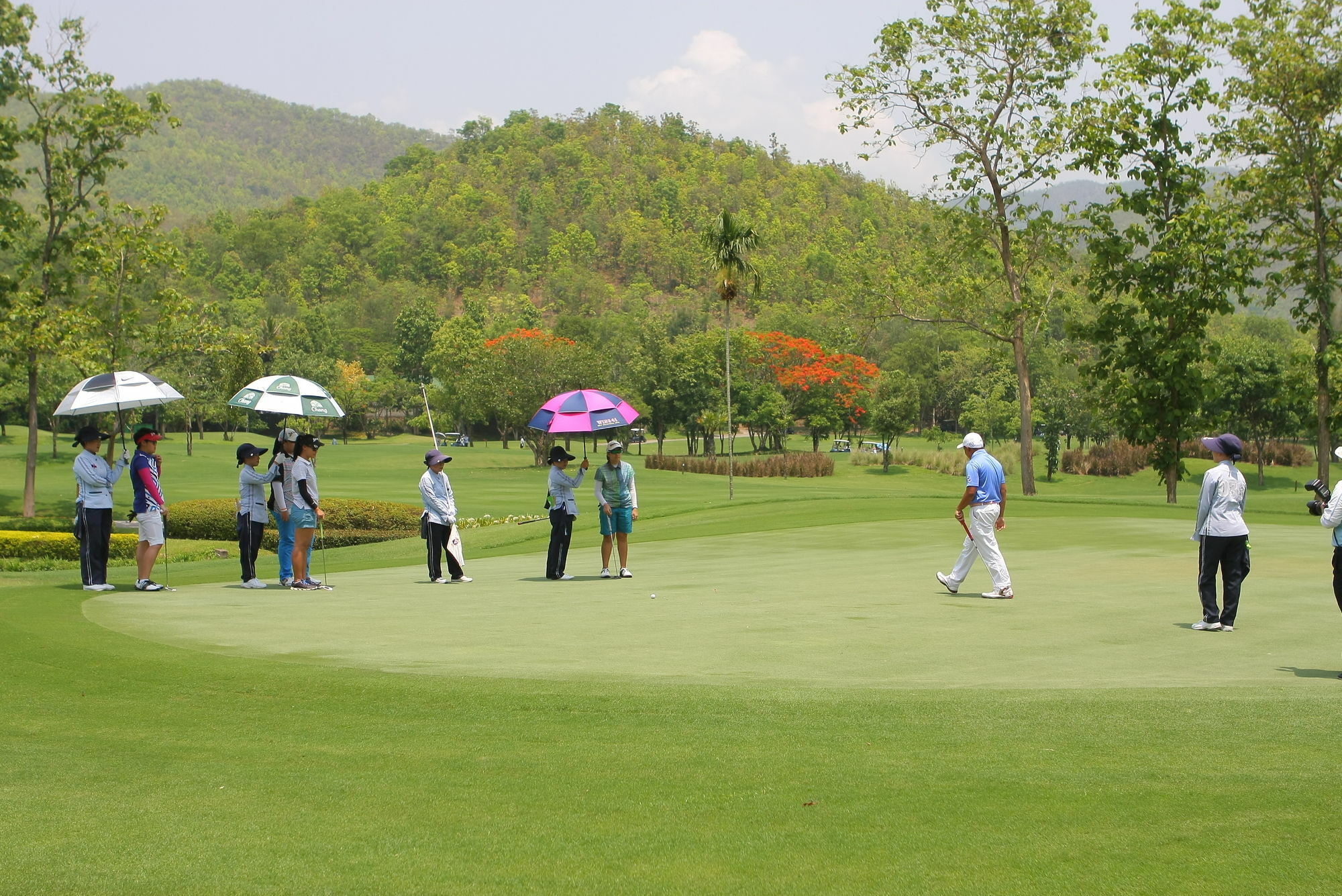 Alpine Golf Resort Chiang Mai Banhuajszajnua Kültér fotó